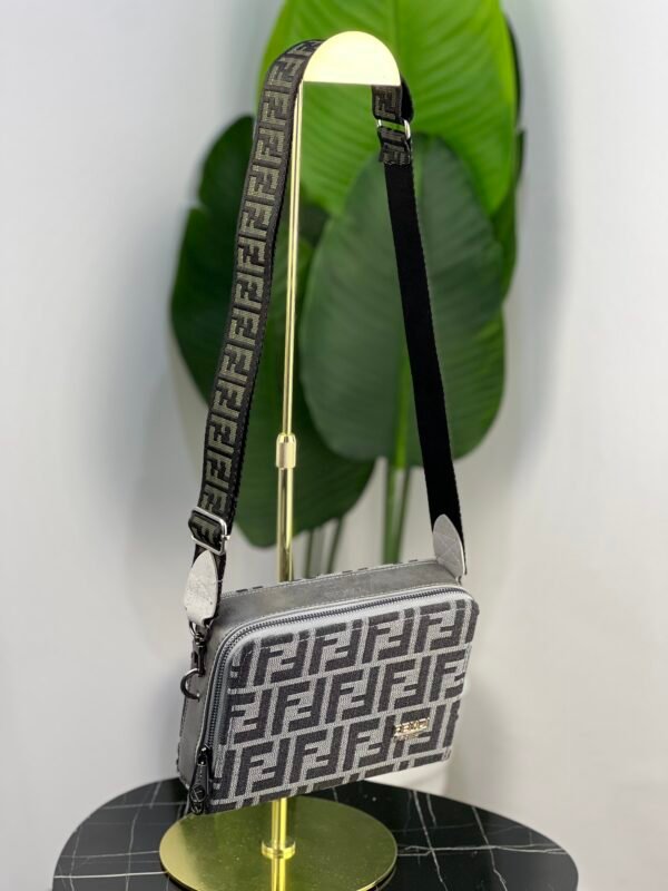 Sac FENDI syh (gris) – Image 4