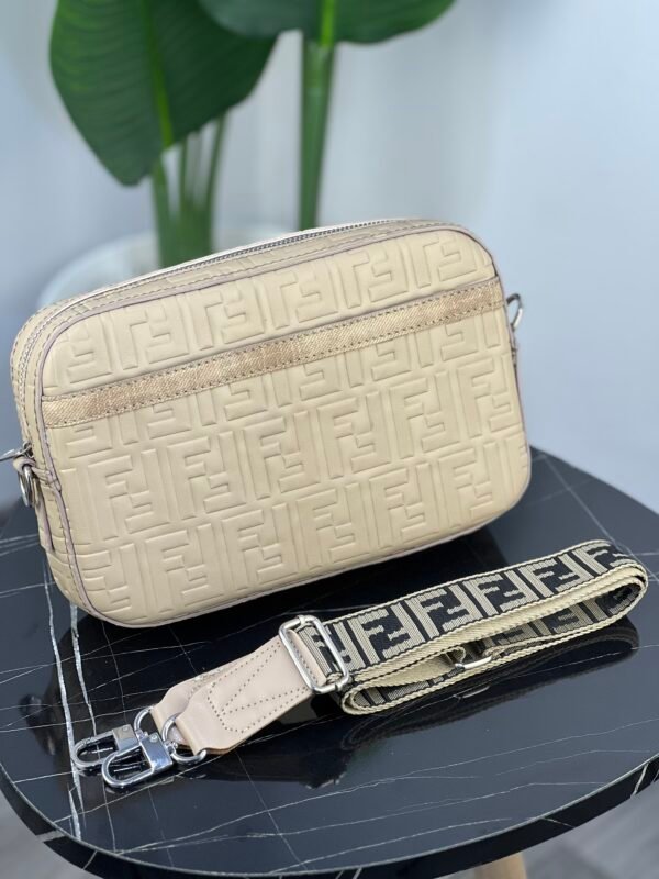 Sacoche FENDI 3D syh (beige) – Image 2