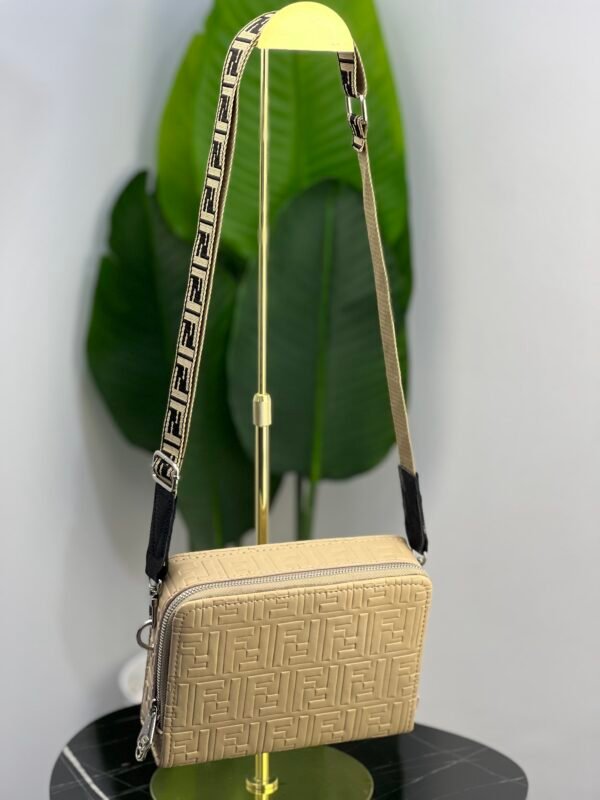 Sac FENDI 3D syh (beige) – Image 3