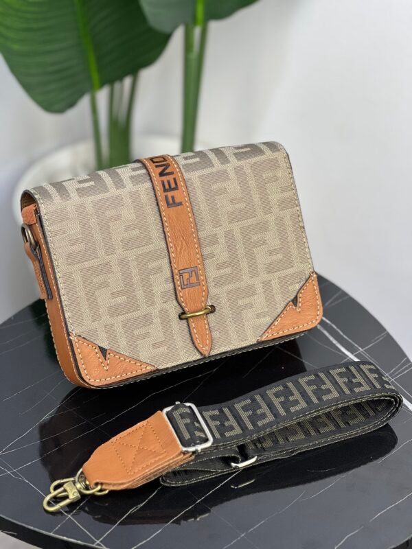 Sac Facteur FENDI syh (marron)