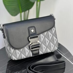 Dior diamant 001 (noir) best quality