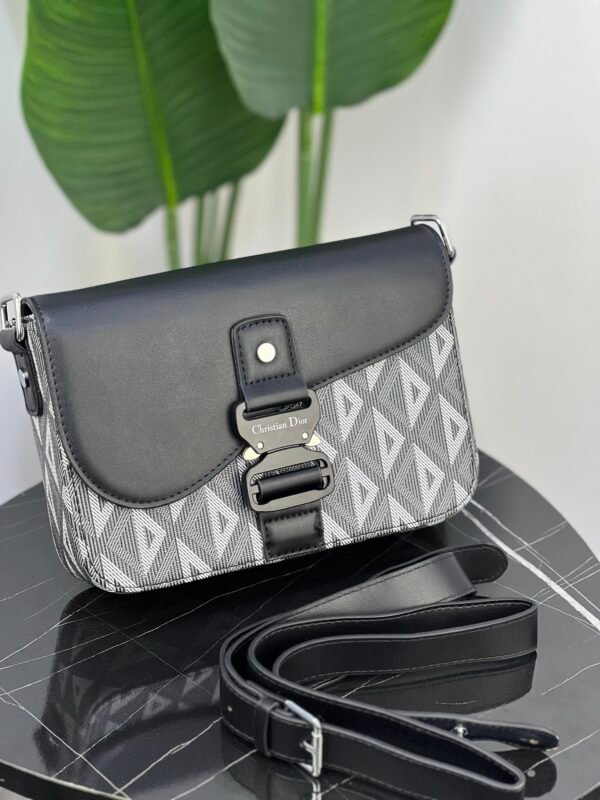 Dior diamant 001 (noir) best quality