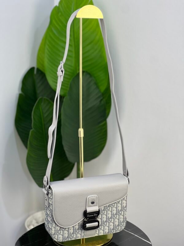 Dior dr 001 (gris) best quality – Image 2