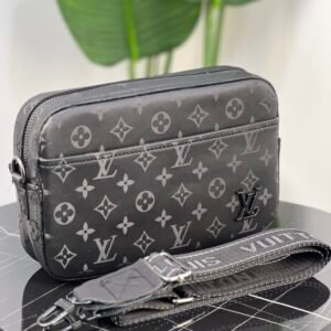 Sacoche LV glacé pch coté syh (noir)