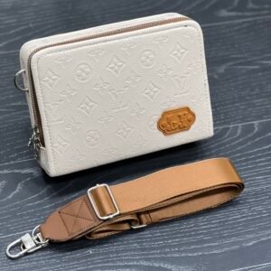 Sac LV gravé coté pcs hm syh (beige)