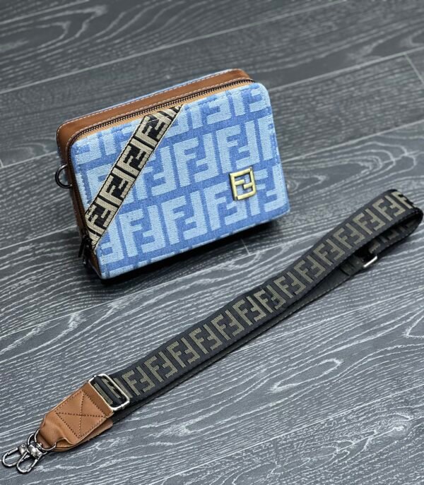 Sac FENDI syh (bleu)
