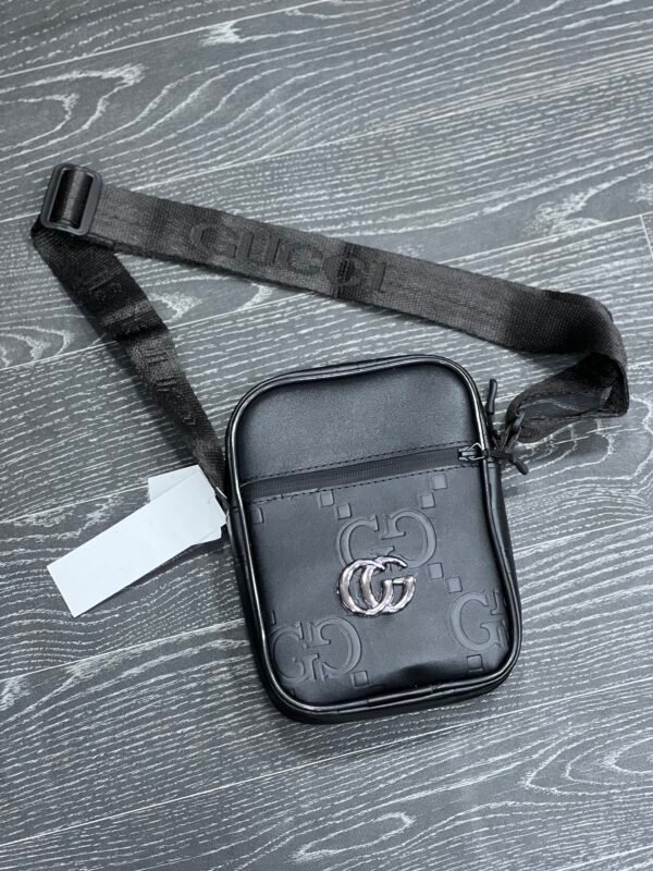 Sacoche Gucci tw GG grave omr (noir)