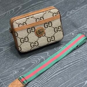 Sacoche Gucci GG new syh (marron)