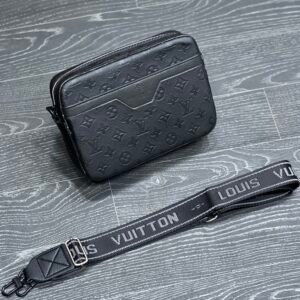 Sacoche LV gravé new syh (noir)