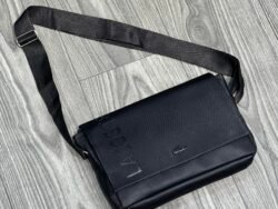 Sacoche Facteur Lacoste gravé omr pcs (noir)