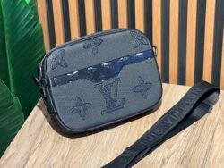 Sacoche LV Gravé syh 2 noir