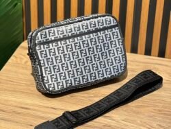 Sacoche Fendi box nv (Gris)