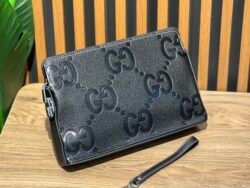 Sac a main Gucci GG gravé YCF (noir)