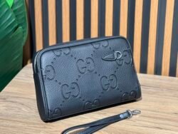 Sac a main Gucci gravé big B,Q (noir)