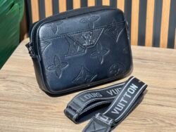 Sacoche LV gravé big new syh (noir)