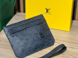 Sac a main LV gravé sgh syh (noir)
