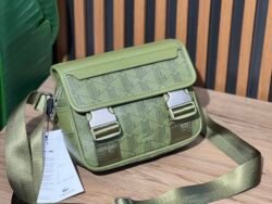 Lacoste btm vert 2 sbt B,Q AAA