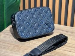Sacoche LV Gravé Box omr 001 (Noir)