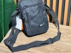 Lacoste Tw001 Nike (Noir)